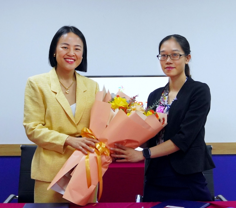 Lễ ký kết hợp tác nhượng quyền chi nhánh Amslink thứ 12 một lần nữa khẳng định sự phát triển bền vững của thương hiệu Amslink trên thị trường trung tâm tiếng Anh tại Việt Nam